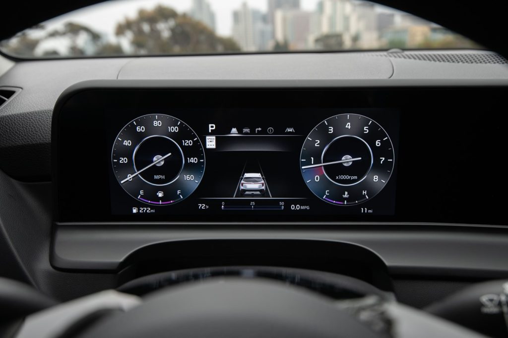 Tecnología-de-seguridad-y-asistencia-al-conductor-en-la-Kia-Seltos-2025