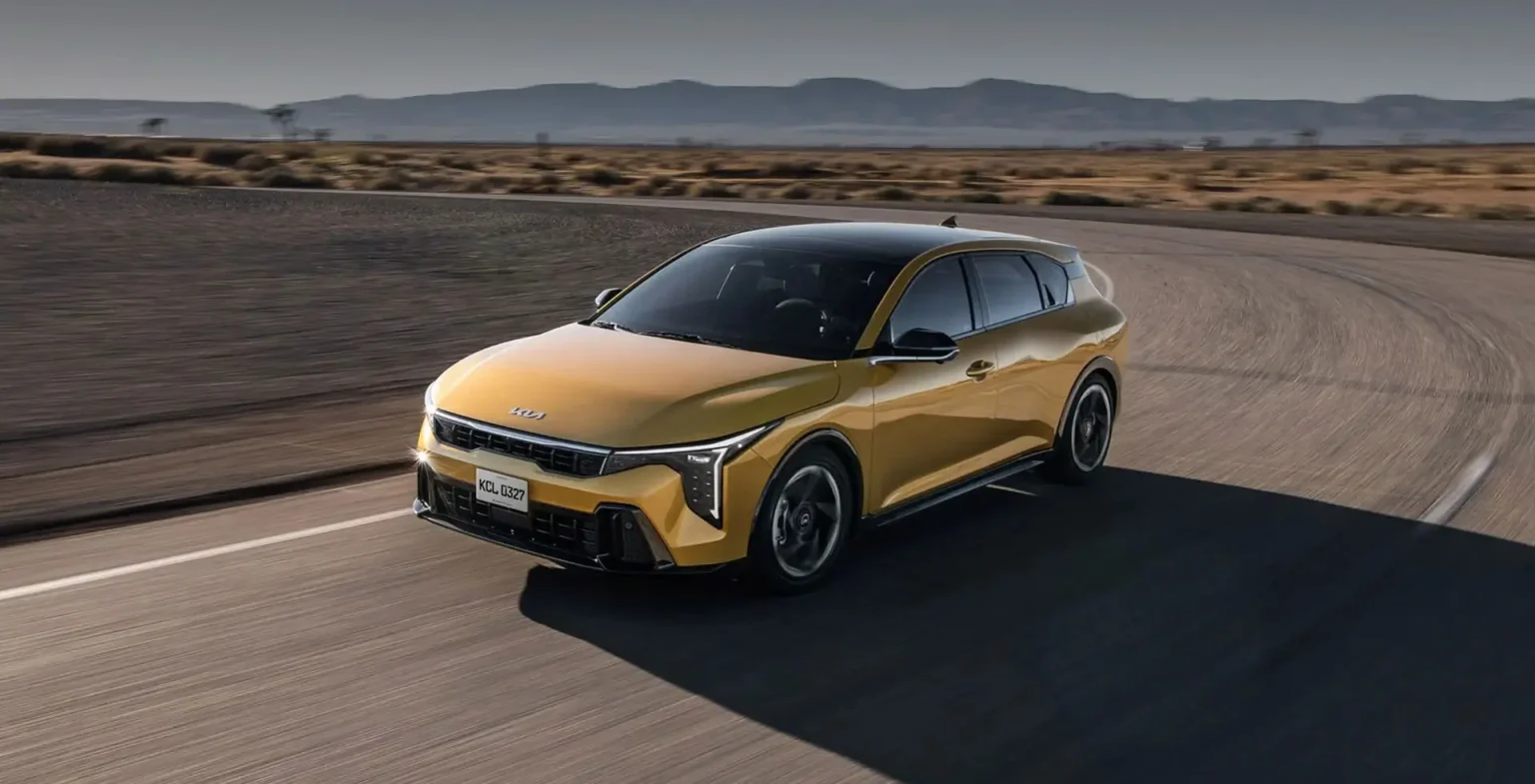 ¡Kia K4 HB! El sedán mexicano que revoluciona su segmento