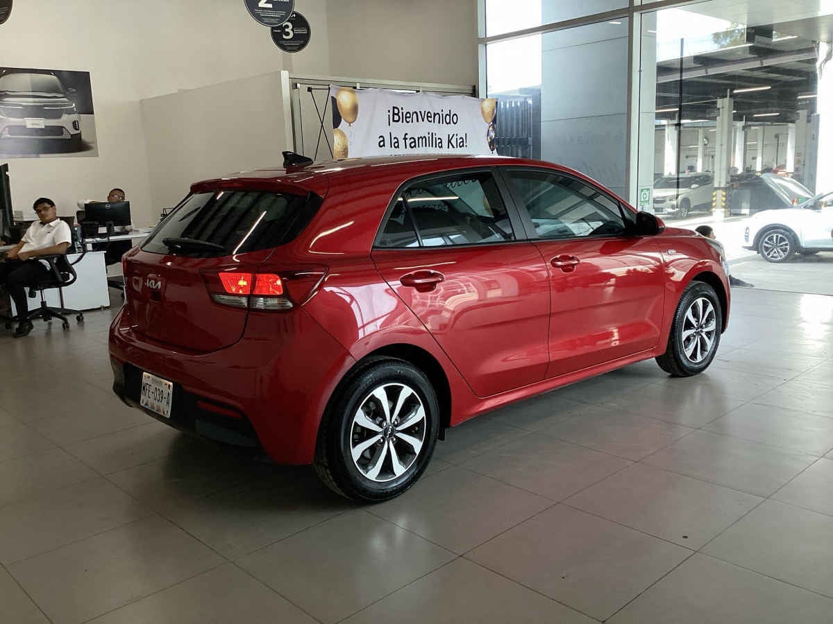 2023 Kia KIA RIO HB 5p LX L4/1.6 Man