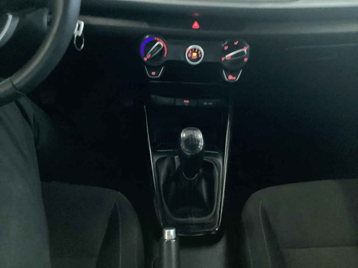 2023 Kia KIA RIO HB 5p LX L4/1.6 Man