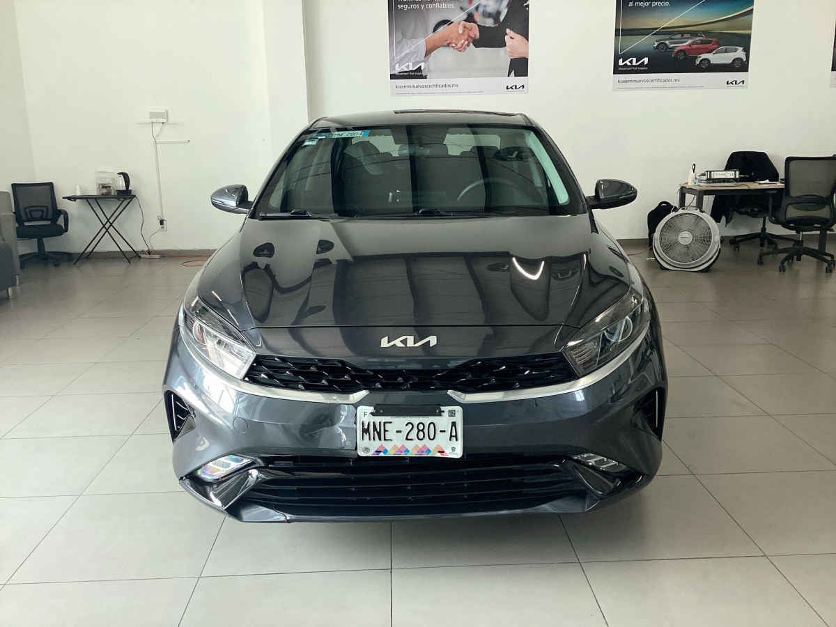 2023 Kia FORTE SEDAN 4p EX L4/2.0 Aut