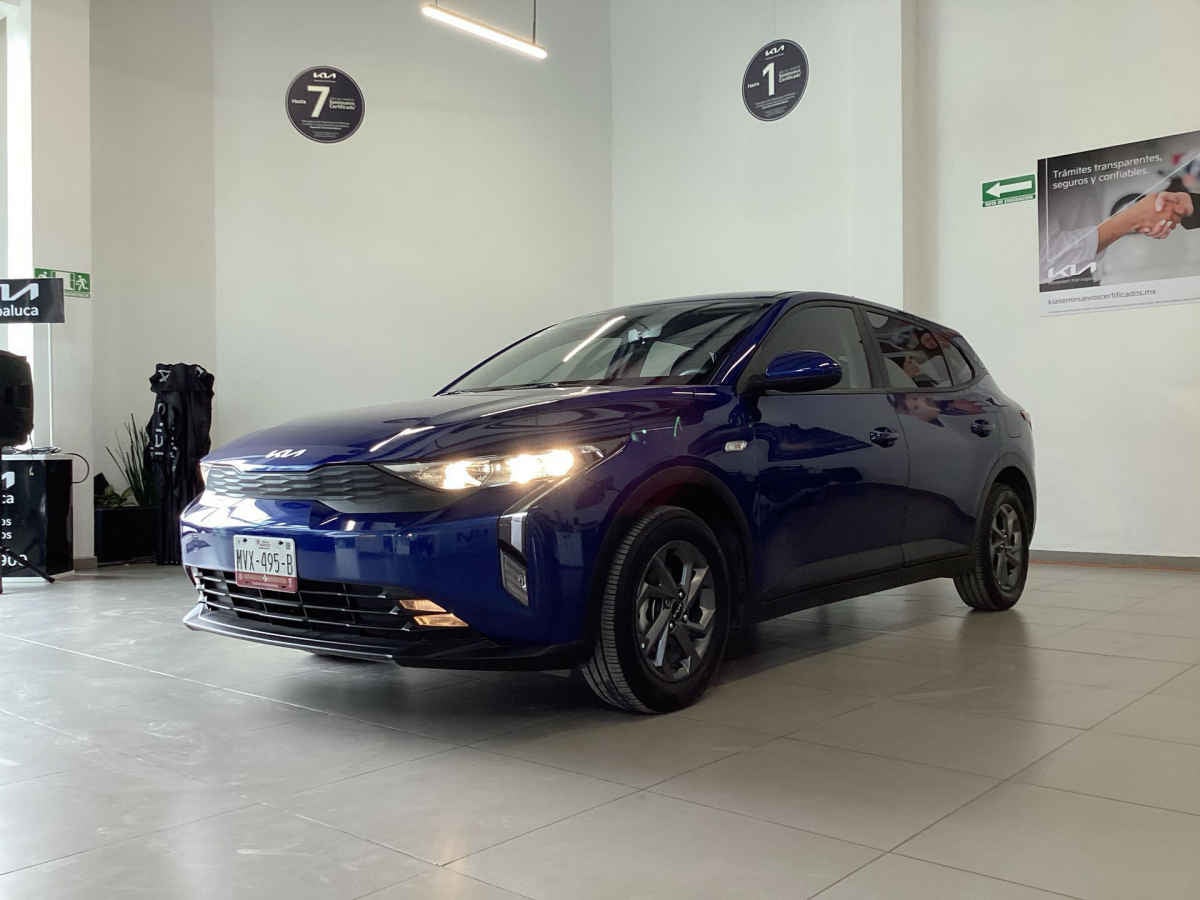 2025 Kia K3 5p LX L4/1.6 Man