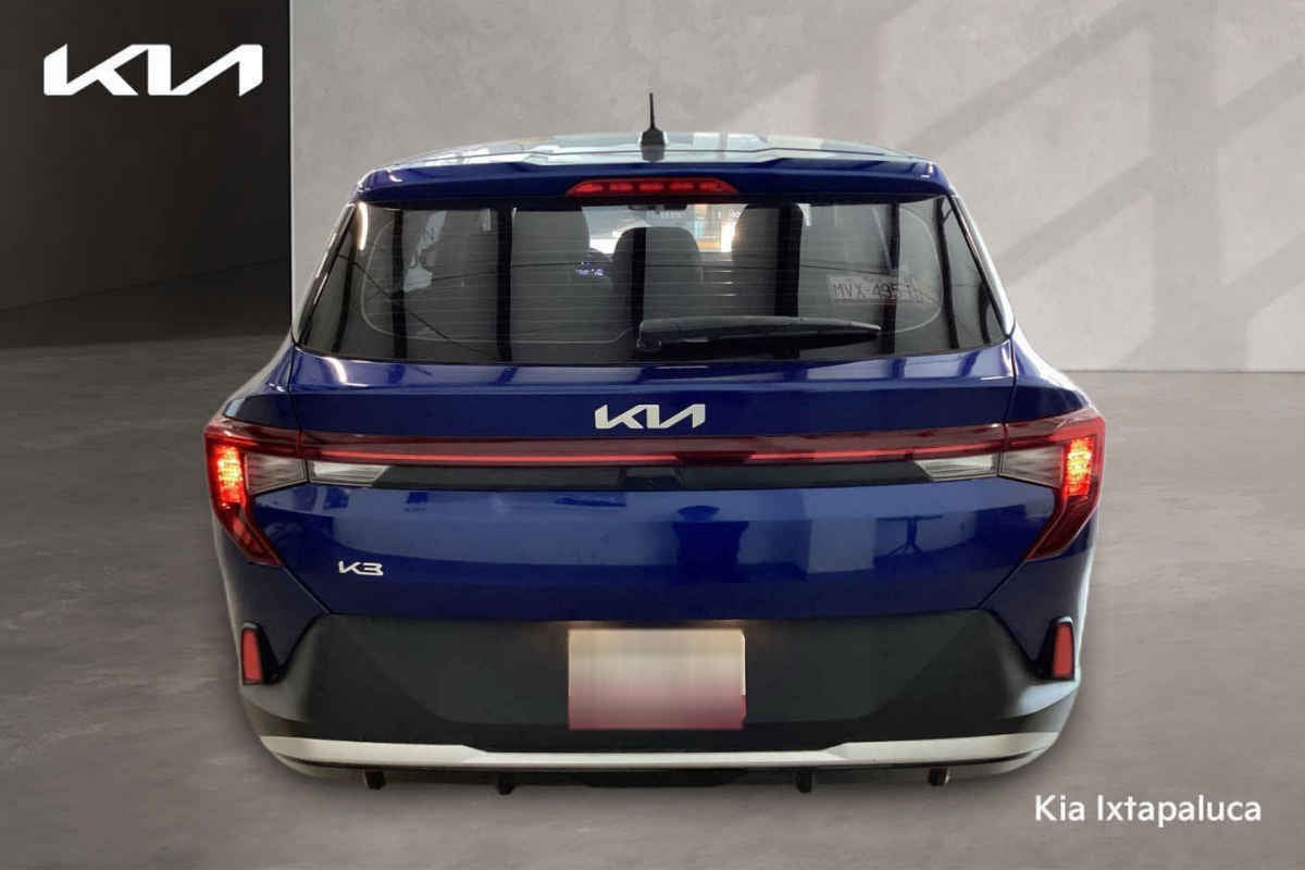 2025 Kia K3 5p LX L4/1.6 Man