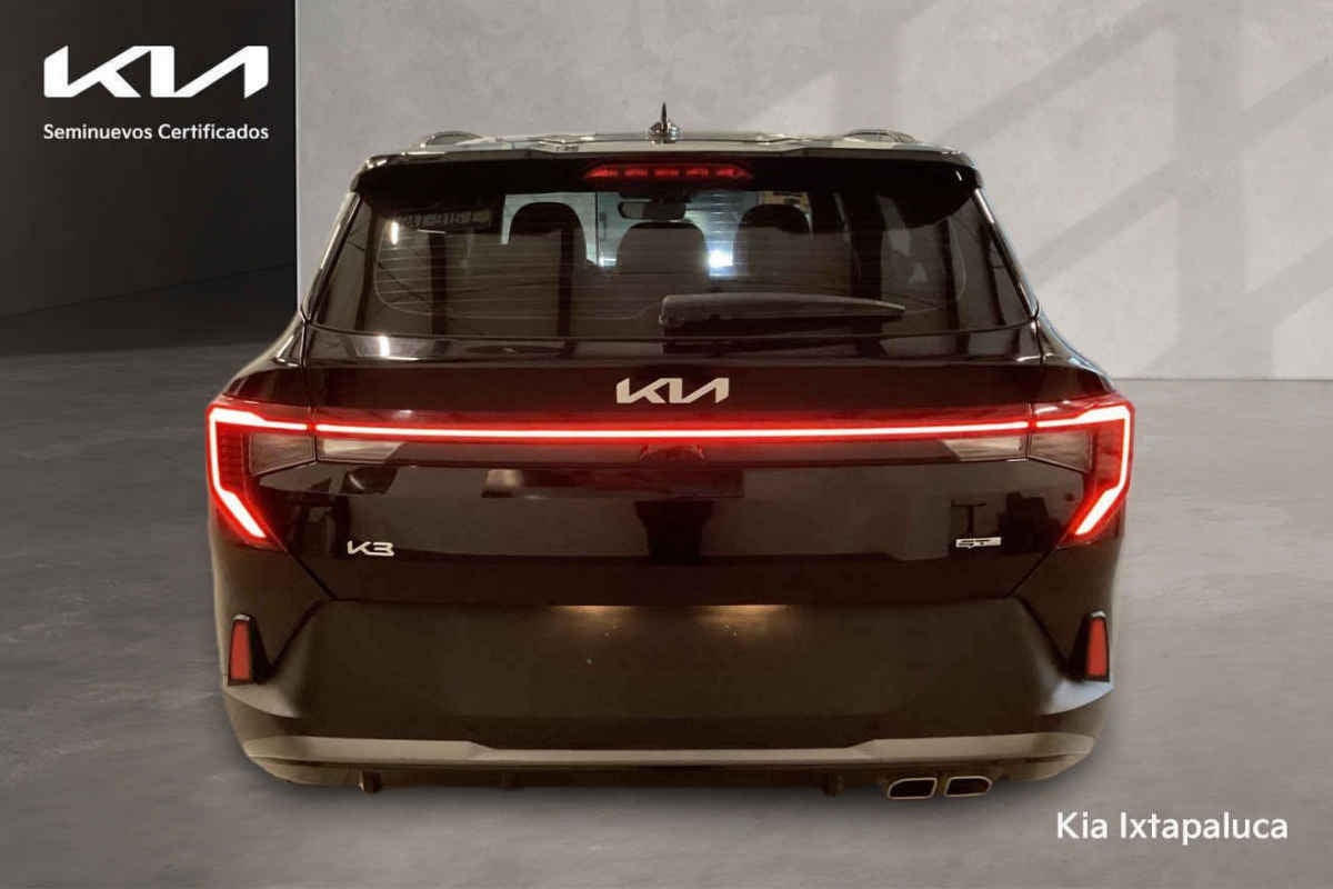 2024 Kia K3 4p GT Line L4/2.0 Aut