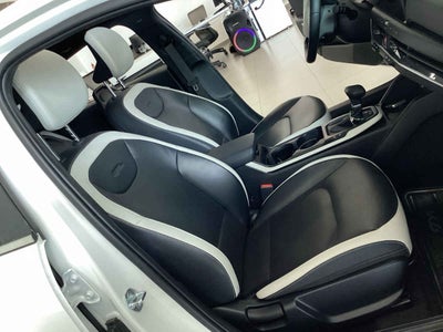 2026 Kia K4 4p GT Line L4/2.0 Aut