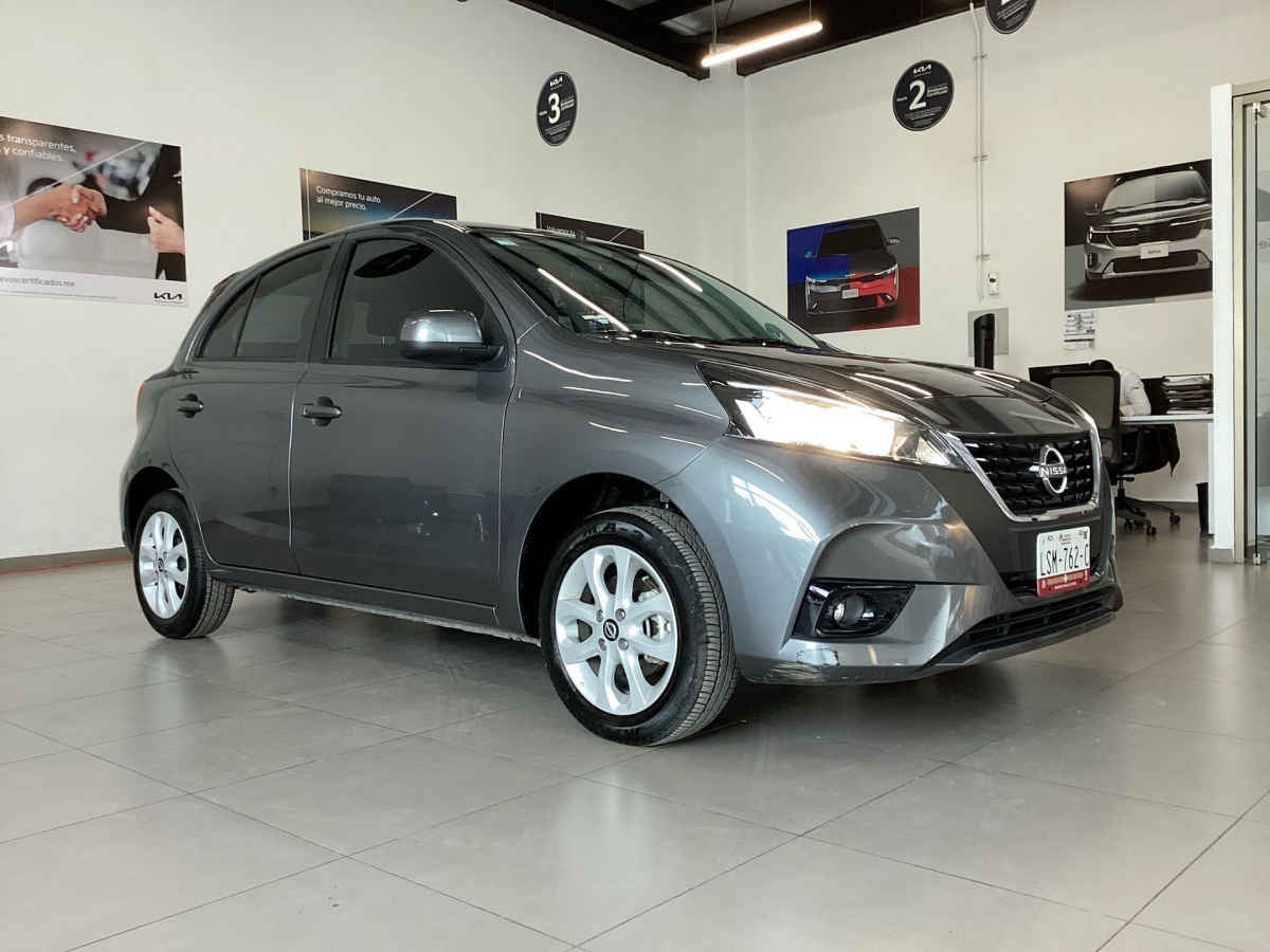 2025 Nissan March 5p Advance L4/1.6 Aut