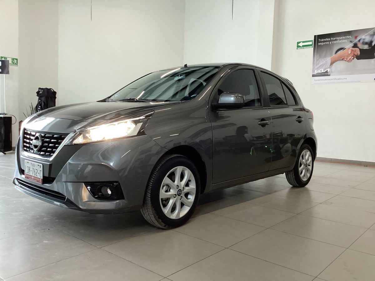 2025 Nissan March 5p Advance L4/1.6 Aut