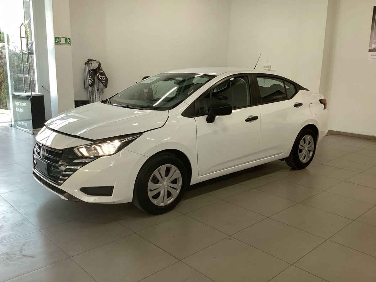 2025 Nissan Versa 4p Sense L4/1.6 Aut