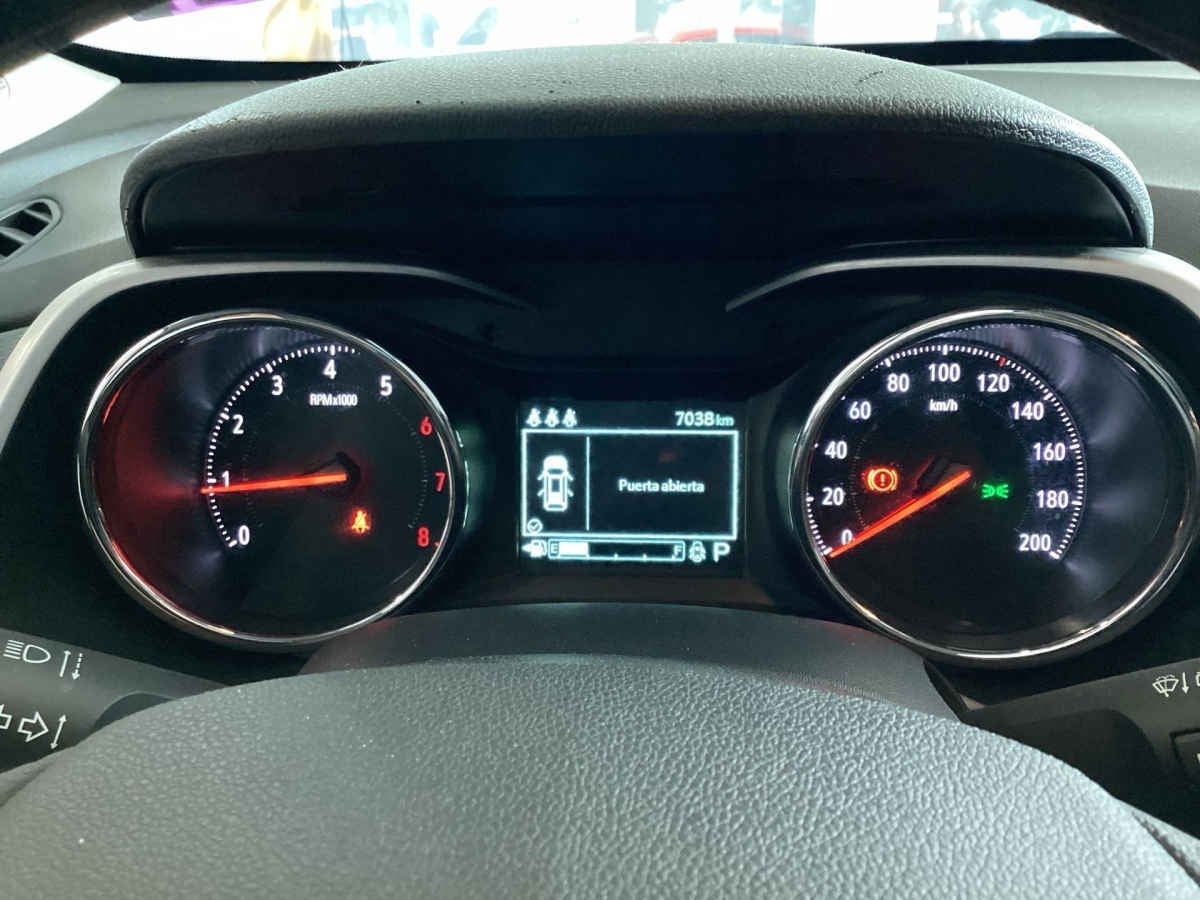 2025 Chevrolet Tracker 5p LT L3/1.2/T Aut