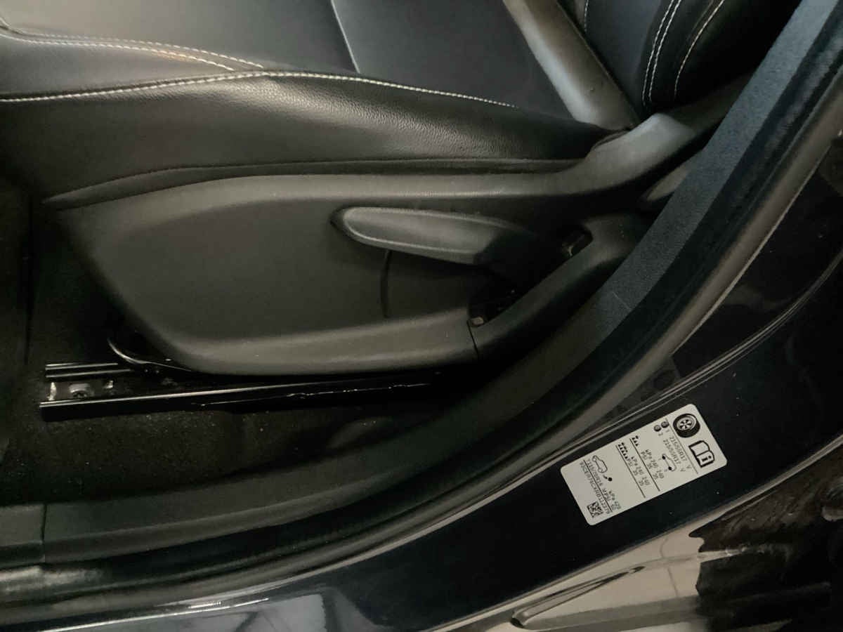 2024 Chevrolet Tracker 5p Premier L3/1.2/T Aut