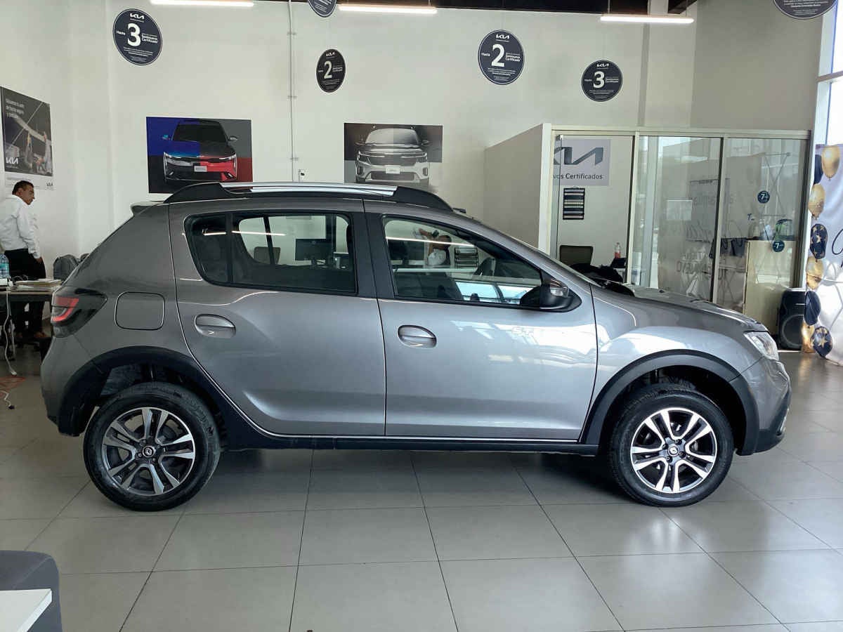 2024 Renault Stepway 5p Intens L4/1.6 Aut