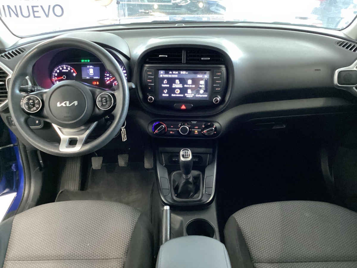 2022 Kia Soul 5p LX 1.6 L 121 HP TM6 A/AC RA-16"