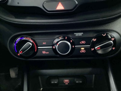 2022 Kia Soul 5p LX 1.6 L 121 HP TM6 A/AC RA-16"