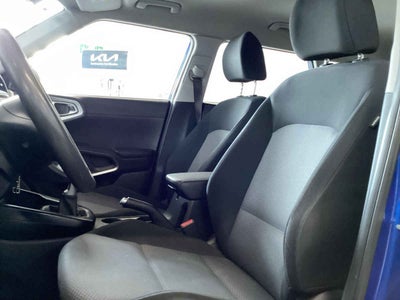 2022 Kia Soul 5p LX 1.6 L 121 HP TM6 A/AC RA-16"