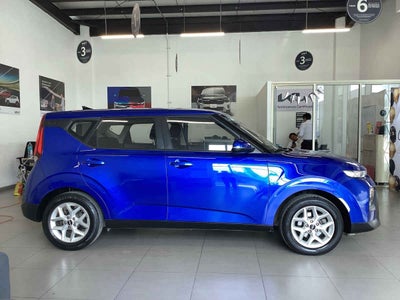 2022 Kia Soul 5p LX 1.6 L 121 HP TM6 A/AC RA-16"