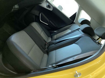 2020 Kia Soul 5p LX 1.6l 121 HP TM6 RA-16"