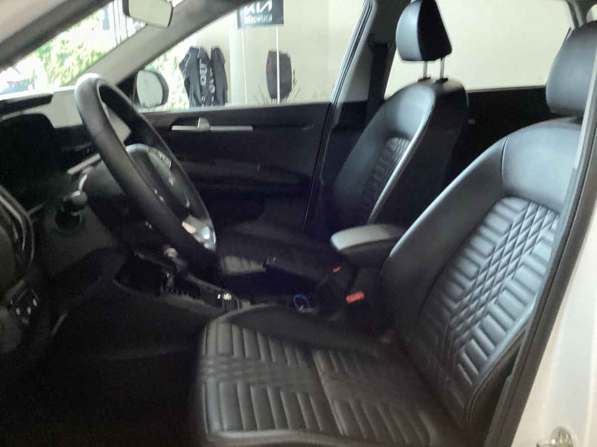 2027 Kia Sonet 5p SX L4/1.5 Aut