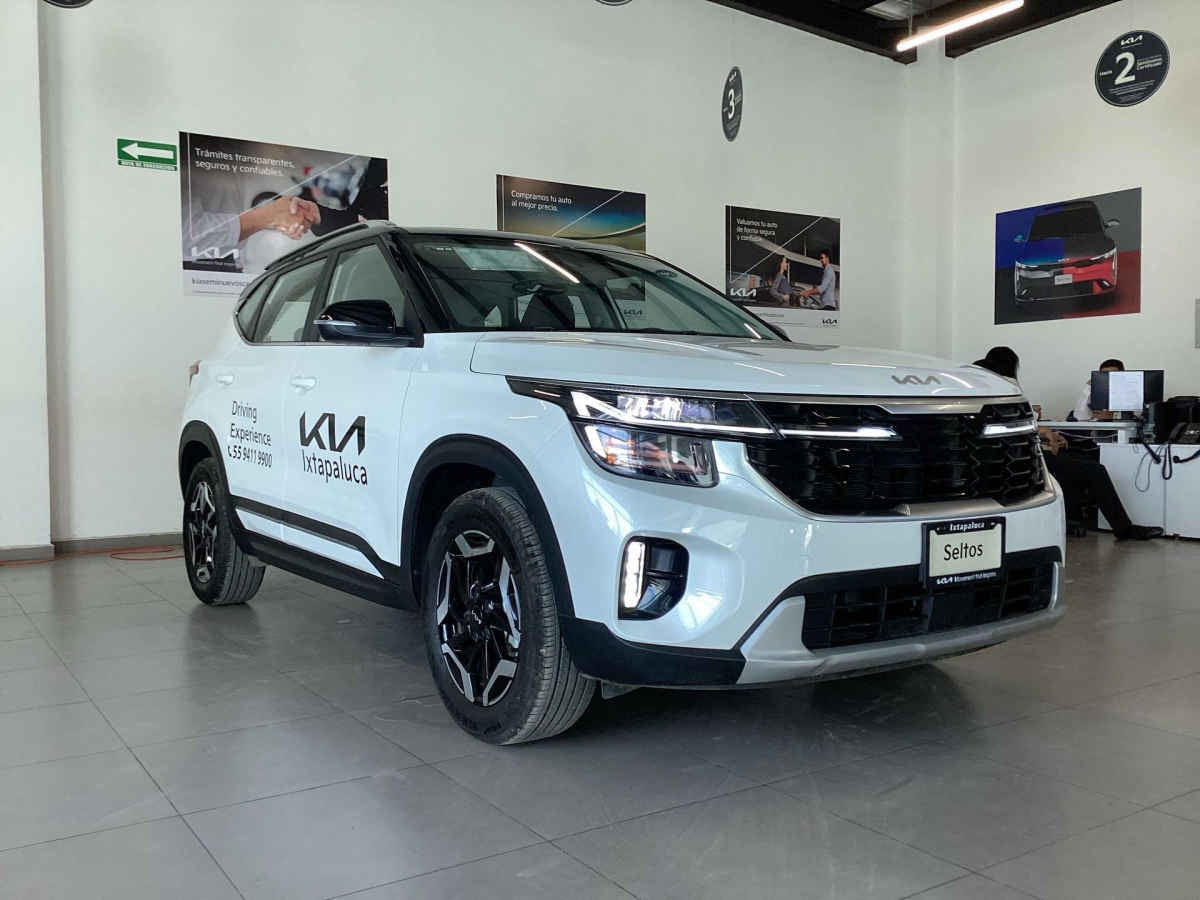 2026 Kia SELTOS 5p SXL L4/1.4/T Aut