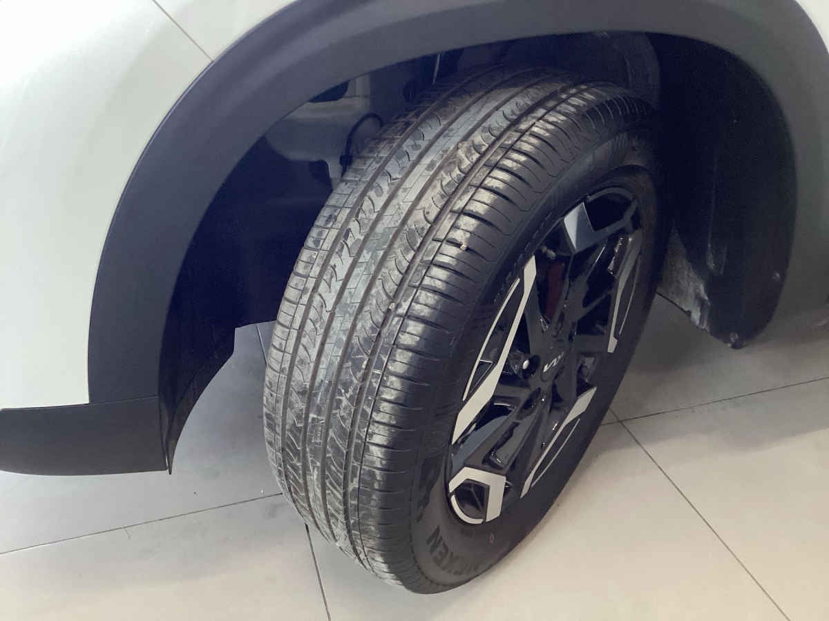 2026 Kia SELTOS 5p SXL L4/1.4/T Aut