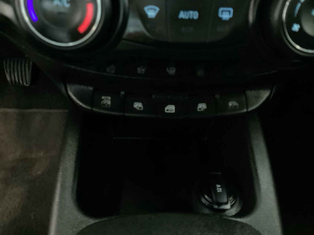 2021 Chevrolet Aveo 4p LT L4/1.5 Man (C)