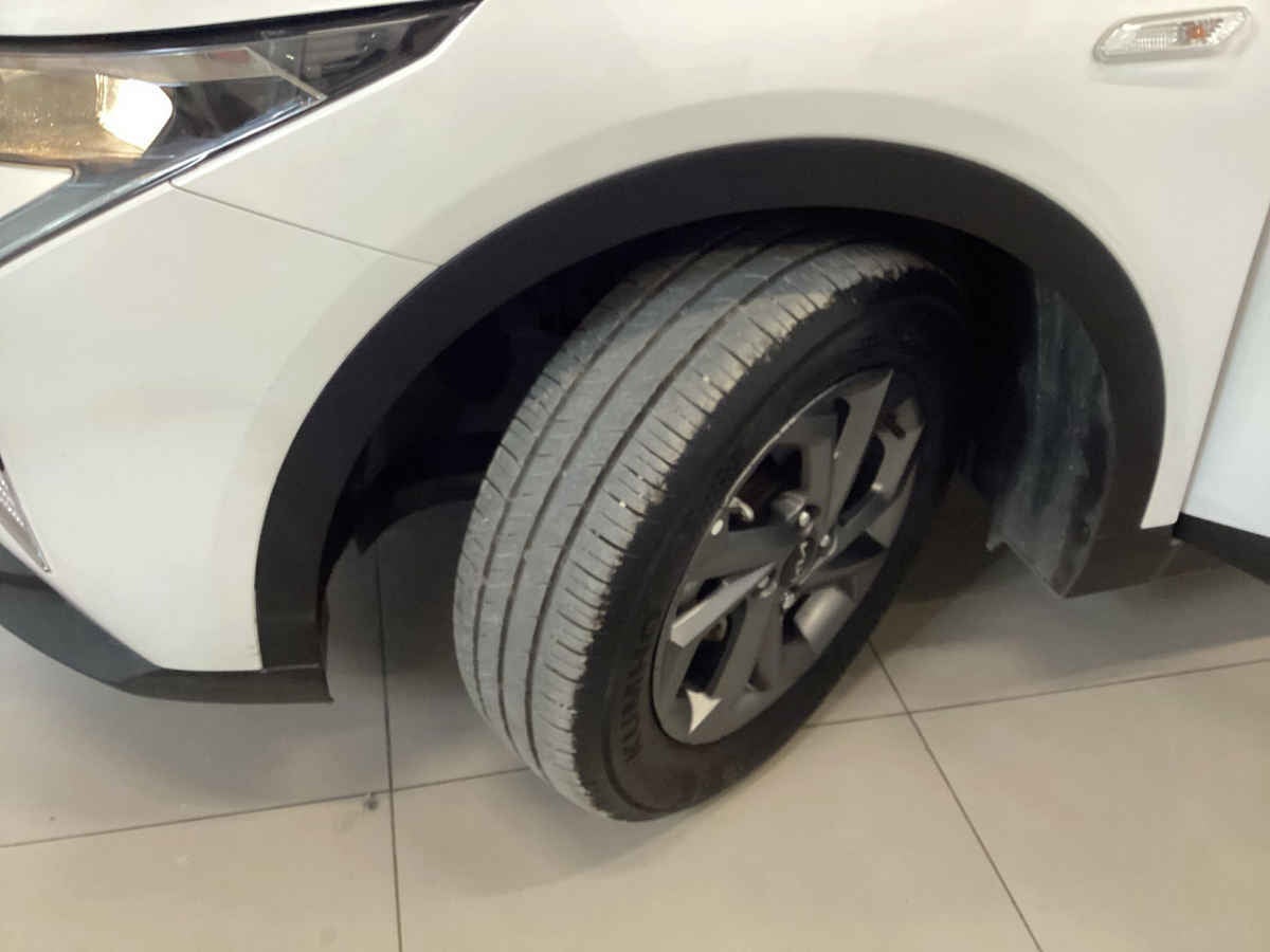 2025 Kia K3 4p LX L4/1.6 Aut