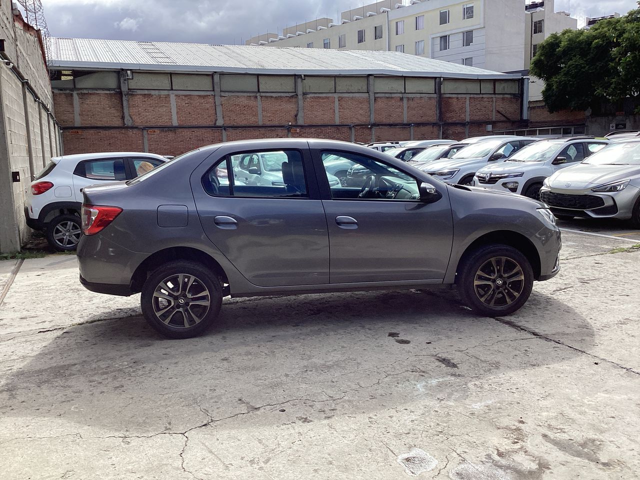 2024 Renault Logan 1.6 Intens At