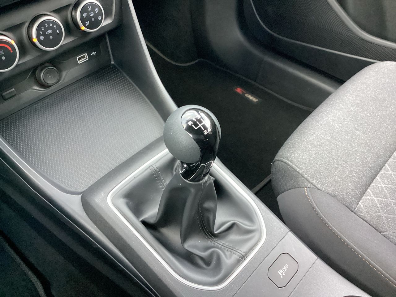 2025 MG MG 3 1.5 Cool HB Mt