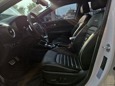 2022 Kia Forte 2.0 GT Line 4p At