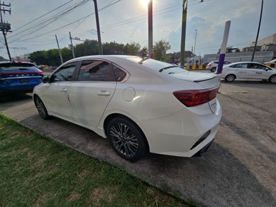 2022 Kia Forte 2.0 GT Line 4p At