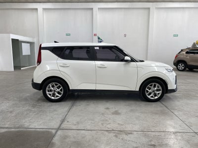 2022 Kia Soul 1.6 LX At