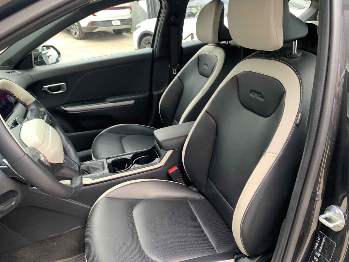 2027 Kia K4 4p GT Line L4/2.0 Aut