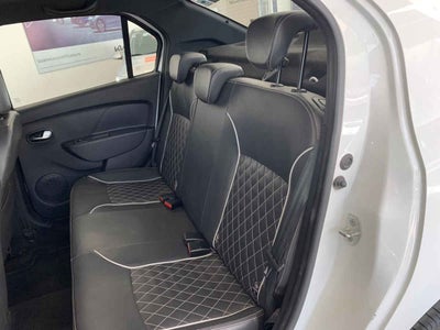 2024 Renault Logan 4p Intens L4/1.6 Aut