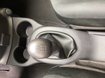2025 Nissan V-Drive 1.6 A/C Mt