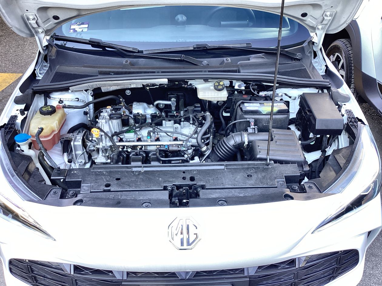 2025 MG MG 3 1.5 Cool HB Mt