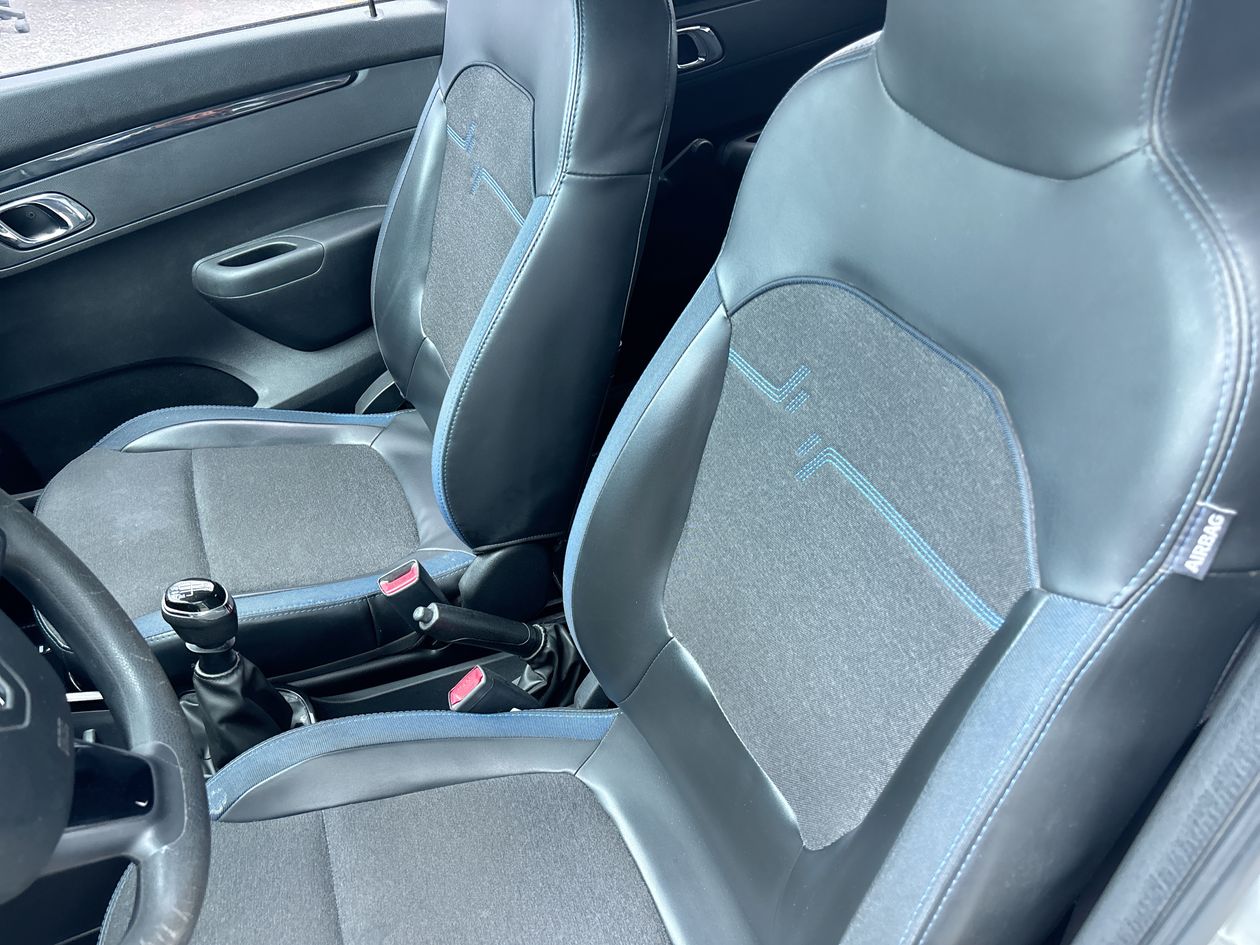 2023 Renault Kwid 1.0 Bitono Mt