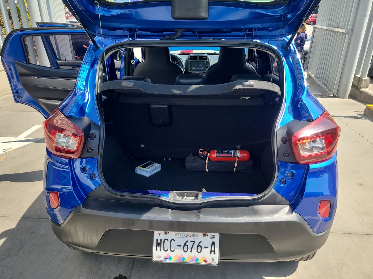 2023 Renault Kwid 1.0 Iconic Mt