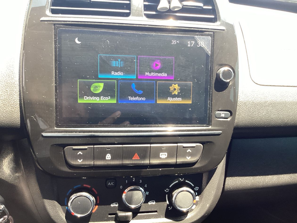 2025 Renault Kwid 1.0 Iconic Mt