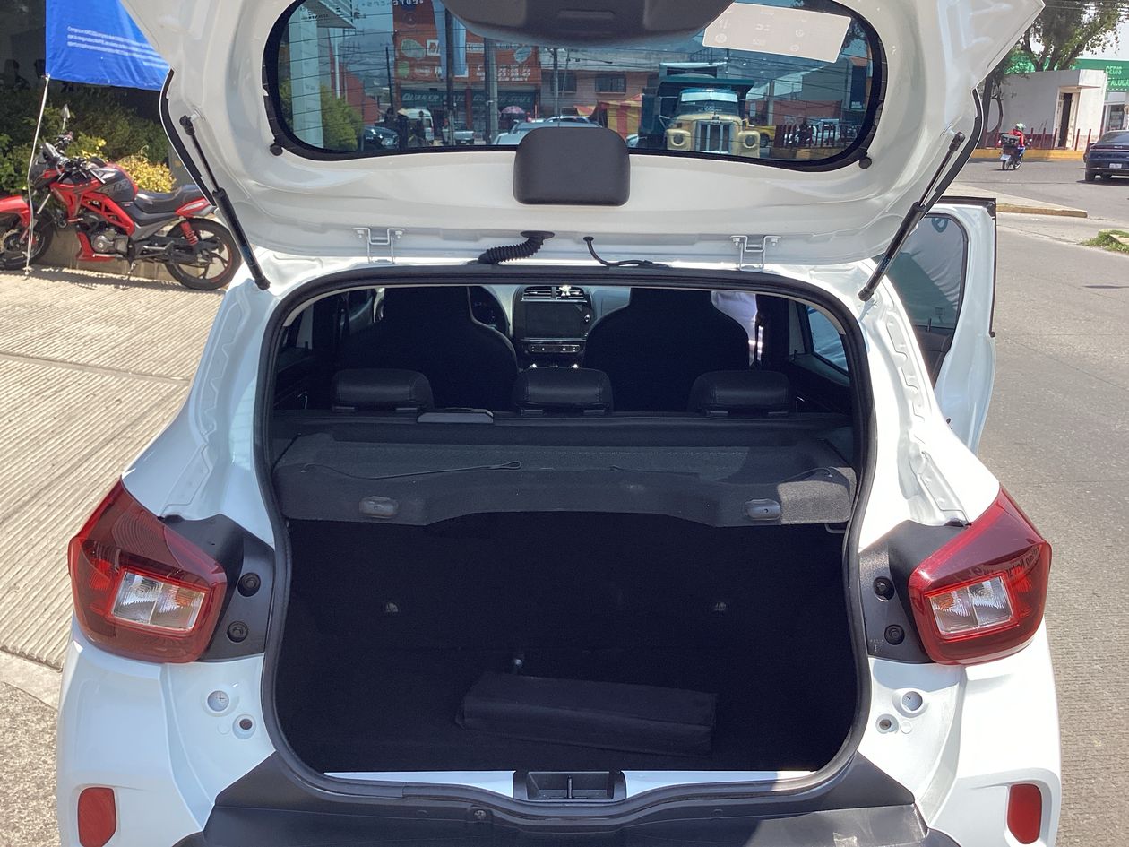 2025 Renault Kwid 1.0 Iconic Mt