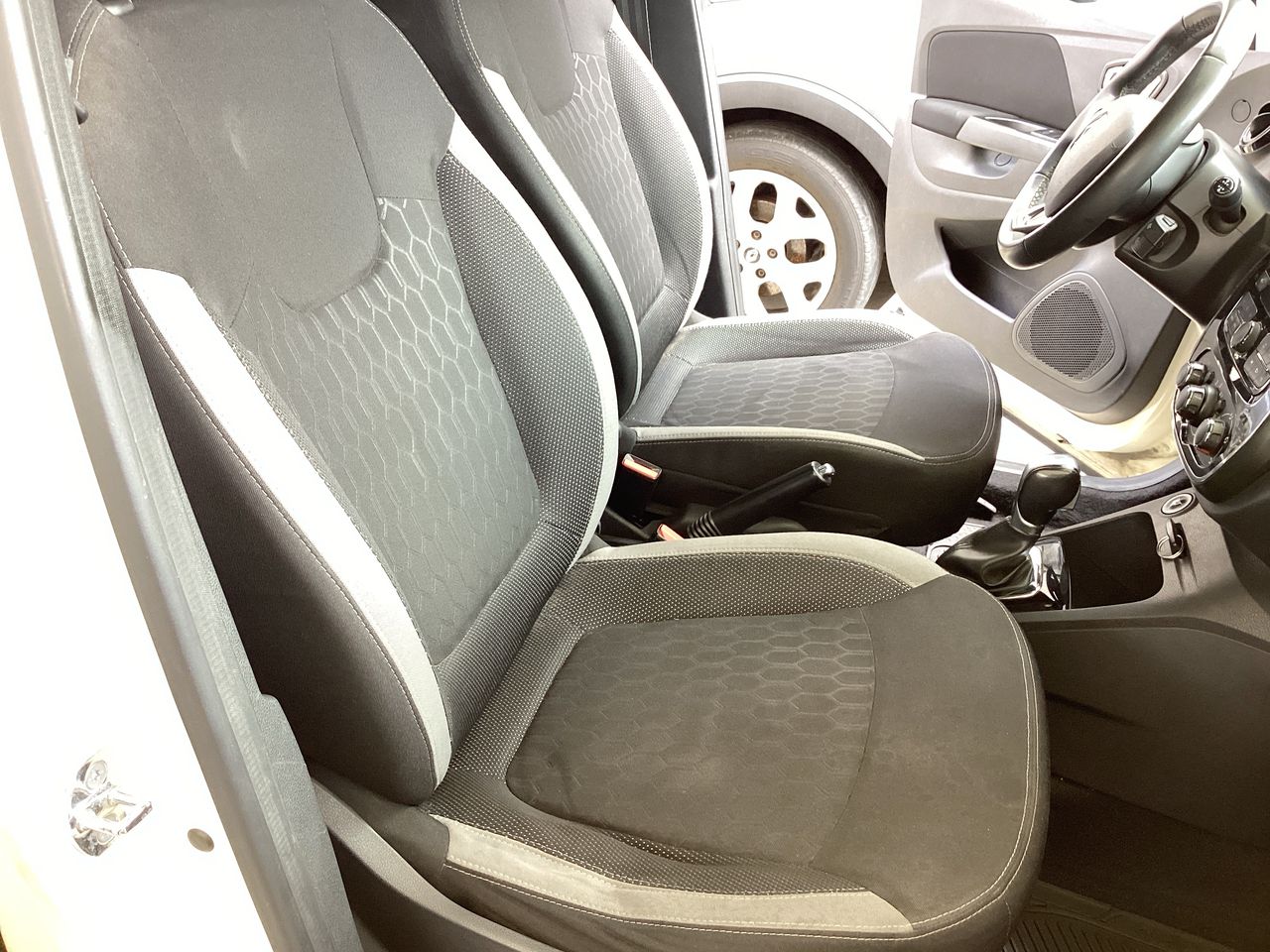 2019 Renault Captur Captur Intens TA