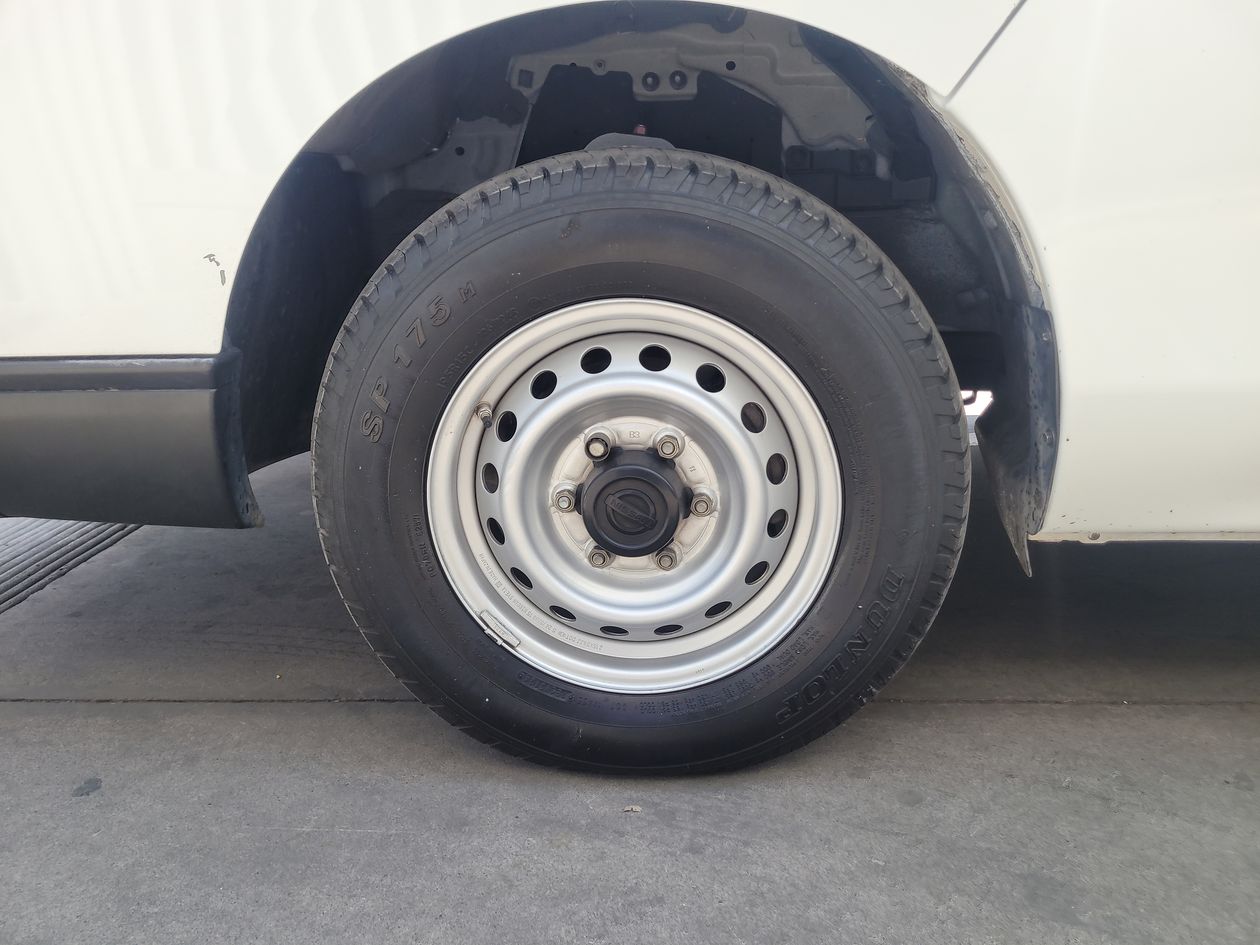 2024 Nissan Urvan 2.5 Panel Amplia AA Mt