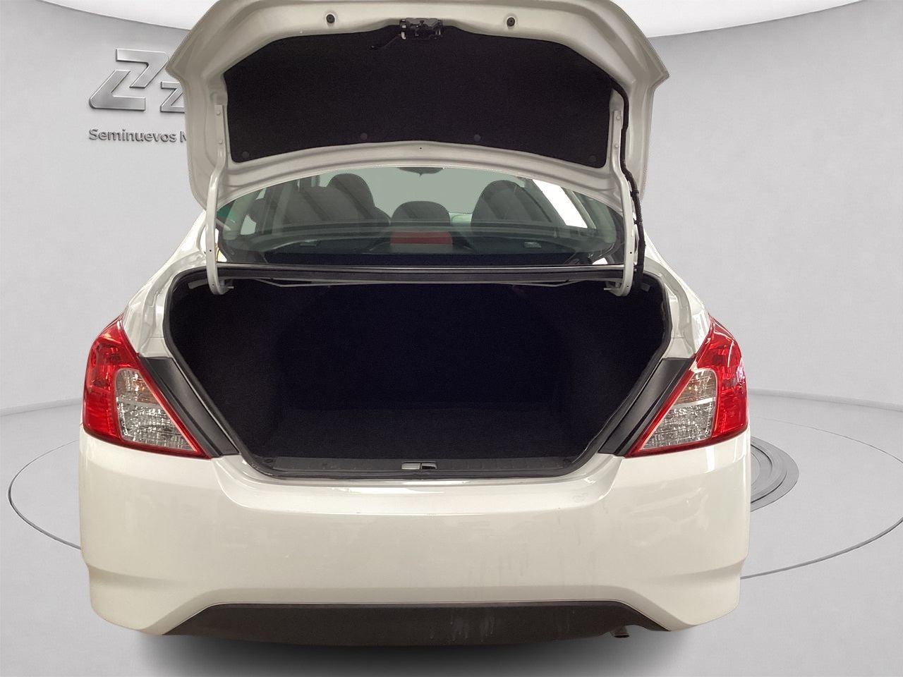 2025 Nissan V-Drive 1.6 A/C Mt