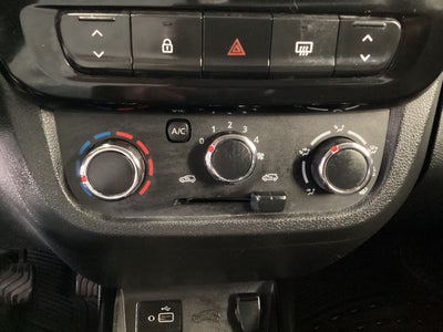 2023 Renault Kwid 1.0 Iconic Mt