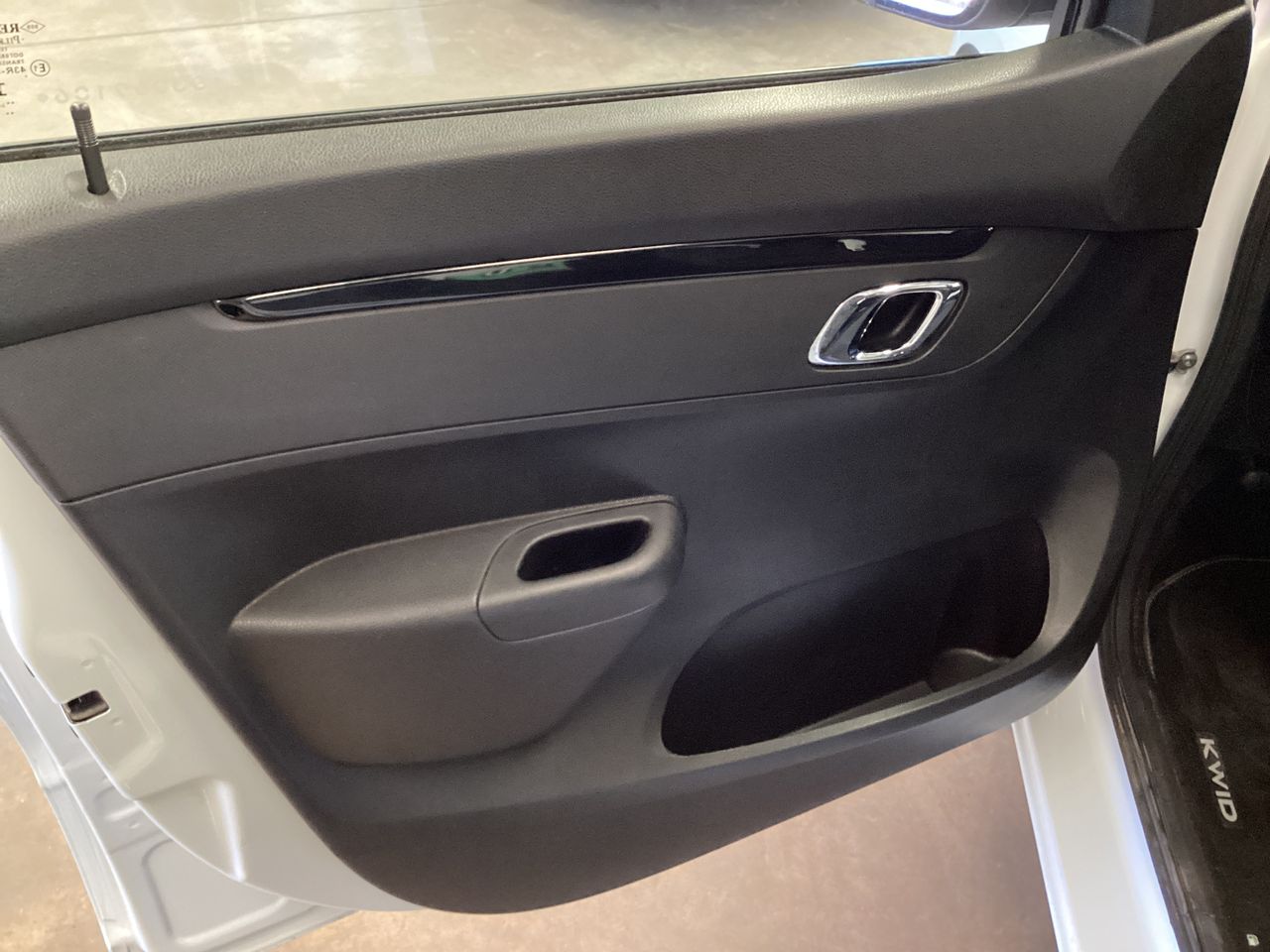 2025 Renault Kwid 1.0 Iconic Mt