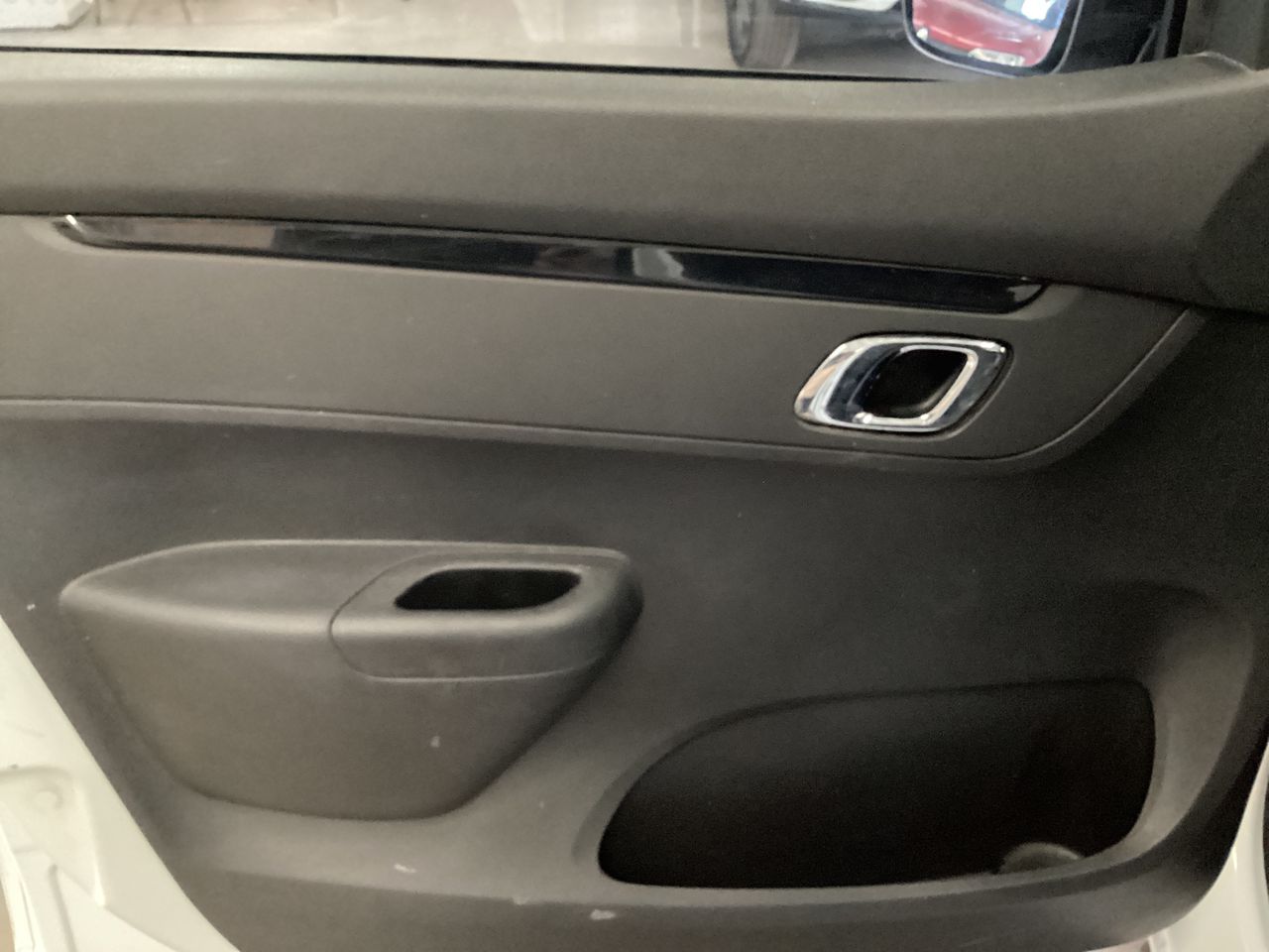 2024 Renault Kwid 1.0 Iconic Mt