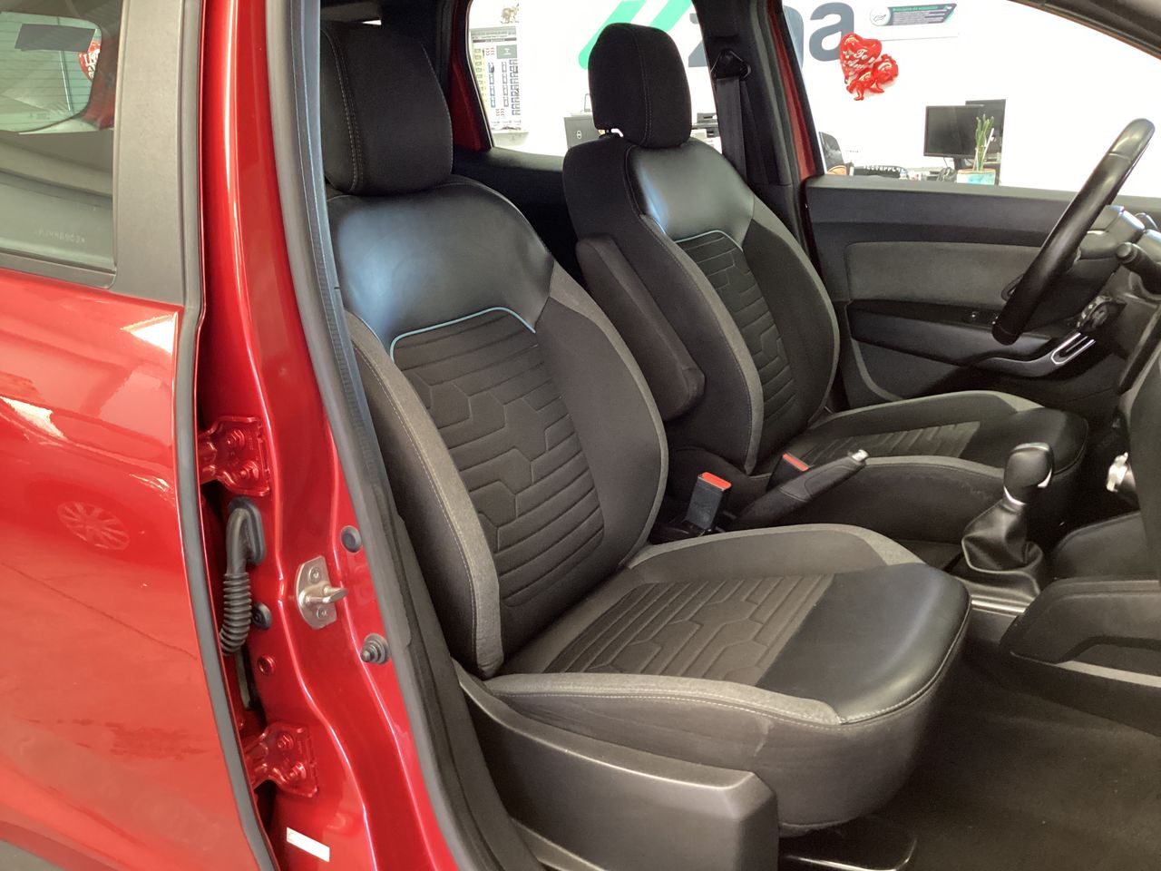 2023 Renault Duster 1.3 Iconic At