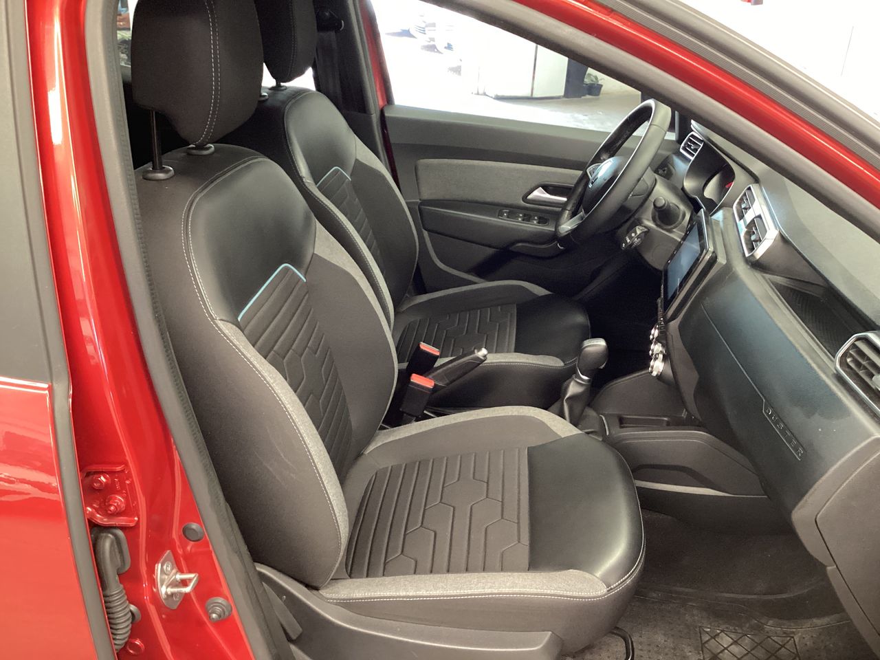 2024 Renault Duster 1.3 Iconic At