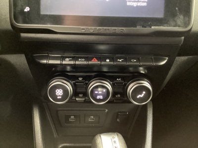 2023 Renault Duster 1.3 Iconic At