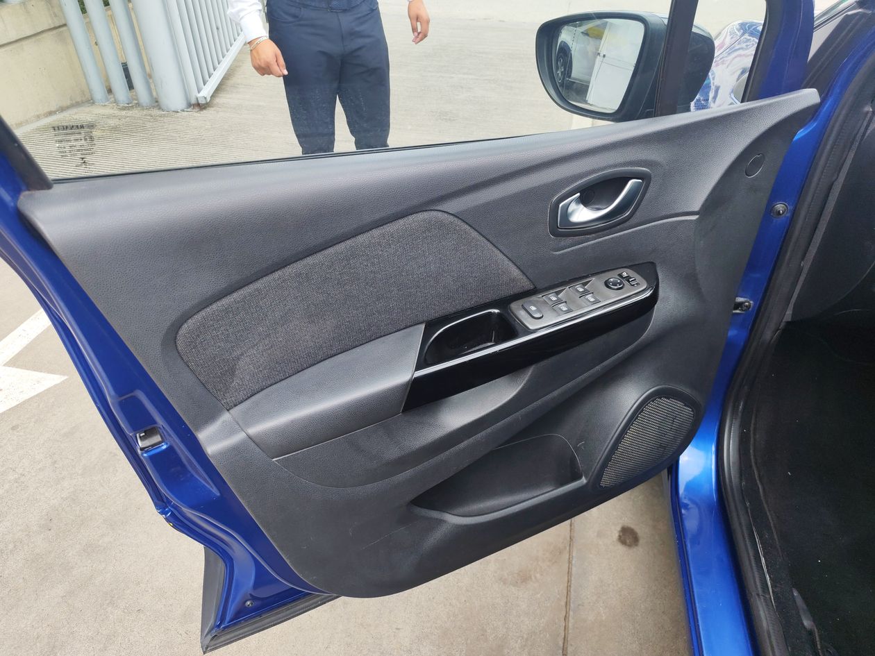 2022 Renault Captur 2.0 Iconic Piel At