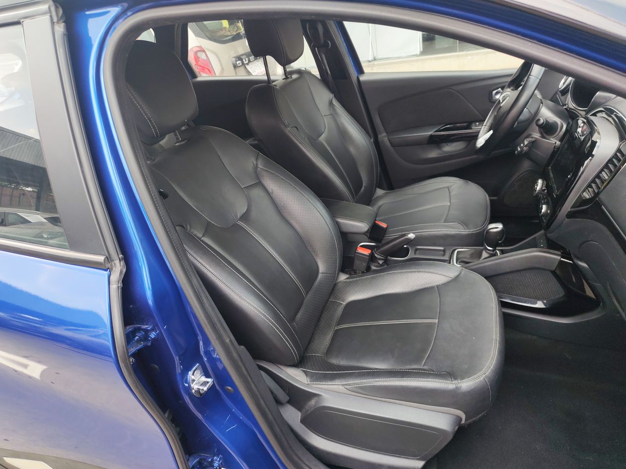 2022 Renault Captur 2.0 Iconic Piel At