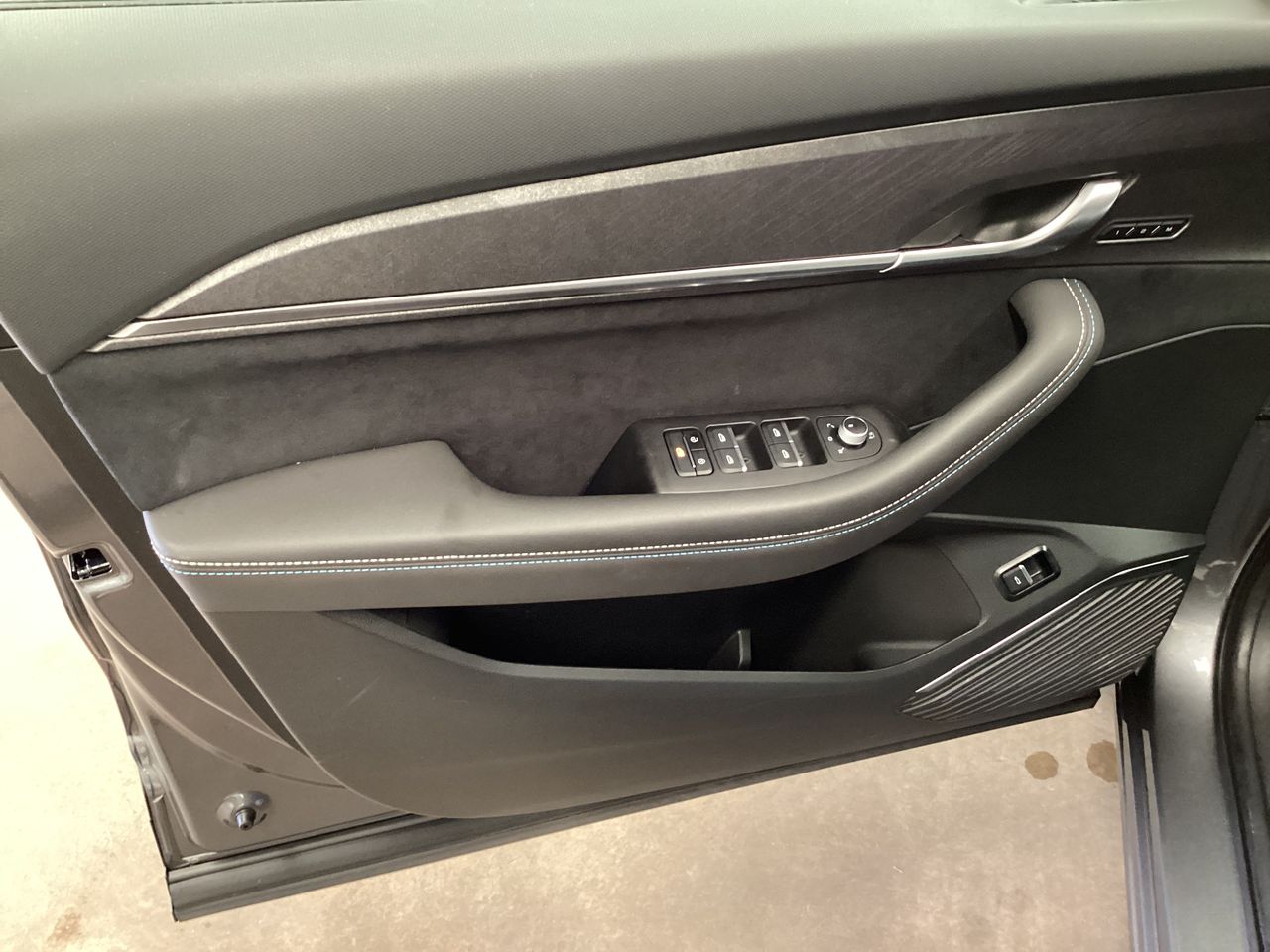 2026 Renault Koleos 1.5 Esprit Alpine Hev At